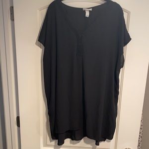 Black Ava & Viv tunic